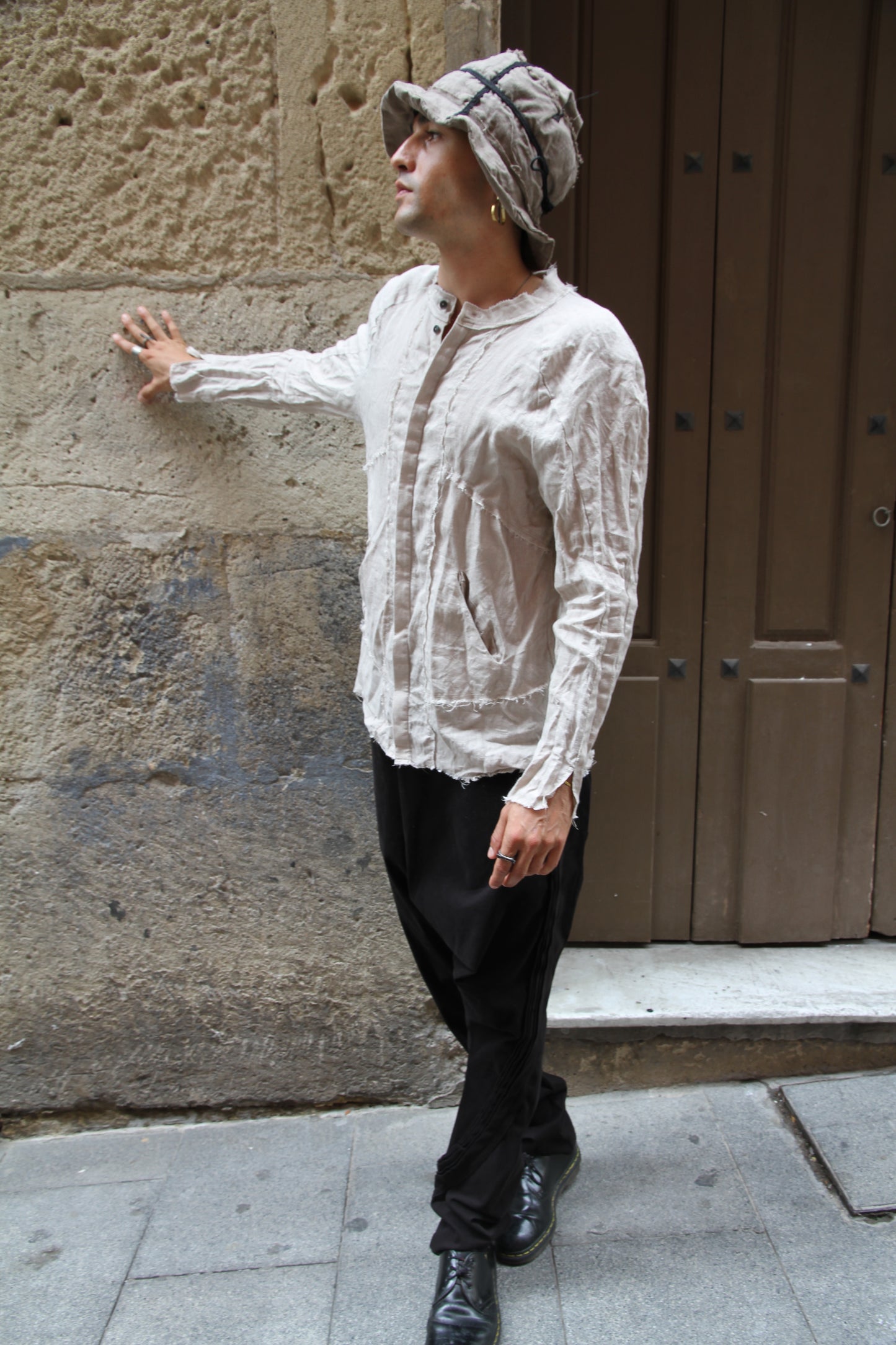 Camisa Berla beige Unisex (2 opciones)