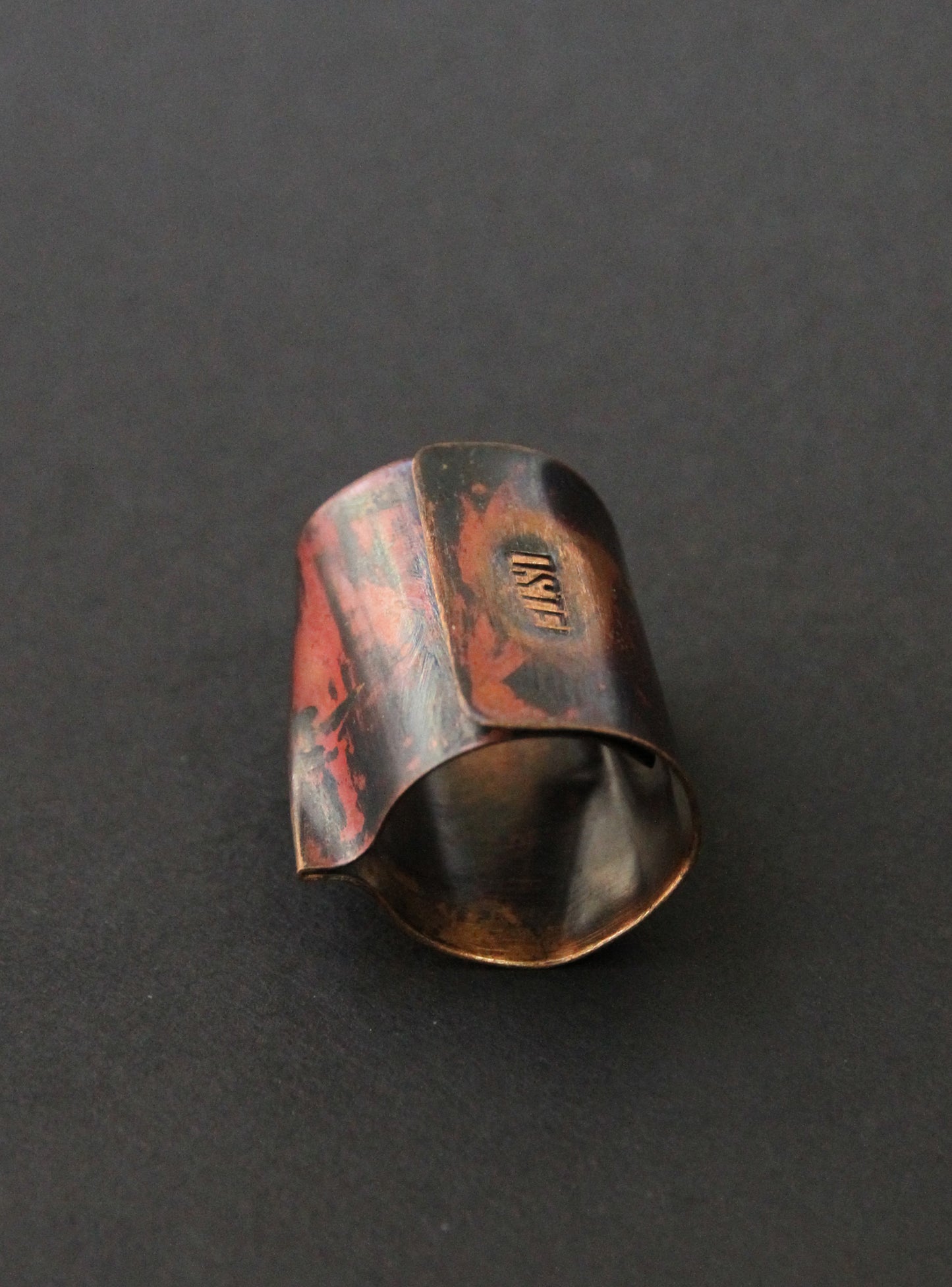 Ring 28 Unisex