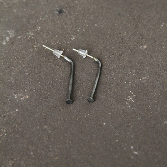 Pendientes de clavos 48 unisex