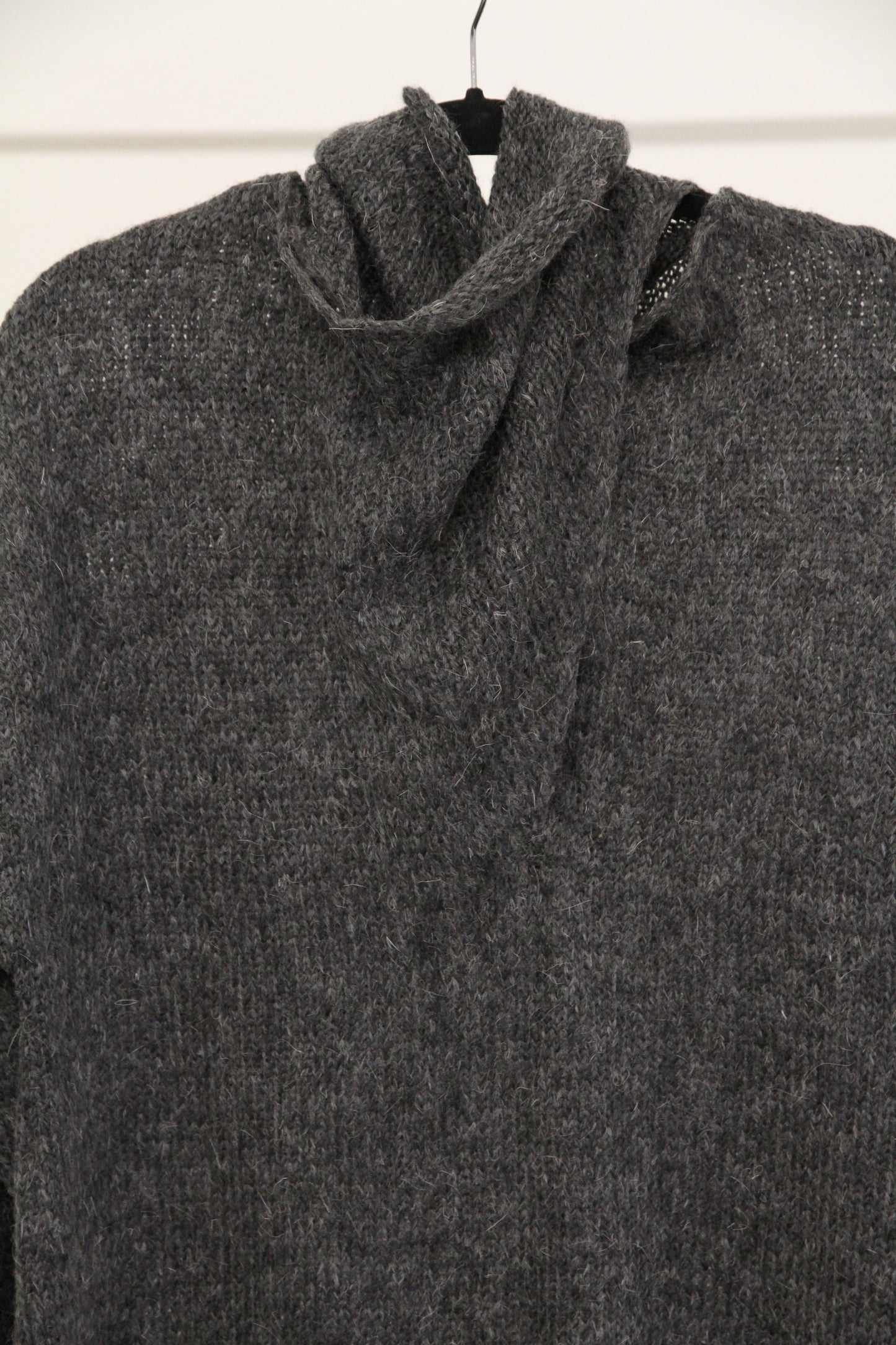 Suéter Bono gris unisex