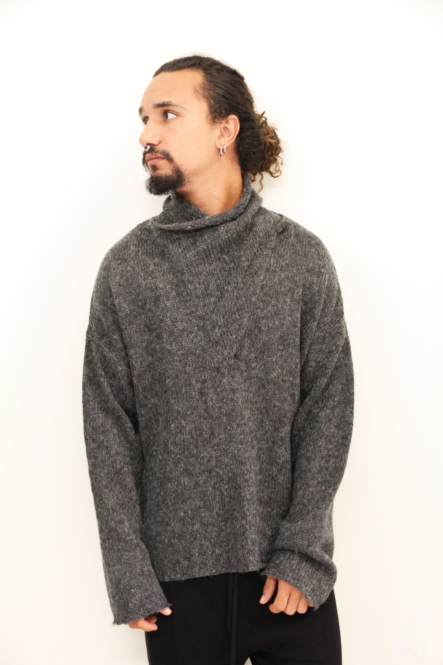 Suéter Bono gris unisex