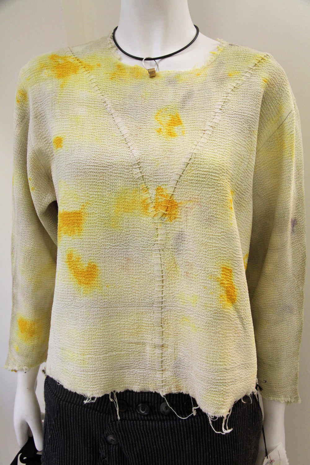 Suéter Frank de tejido teñido natural