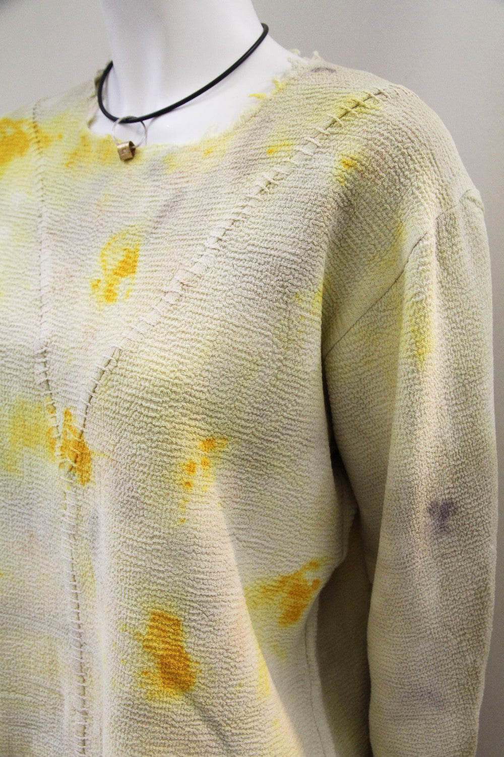 Suéter Frank de tejido teñido natural