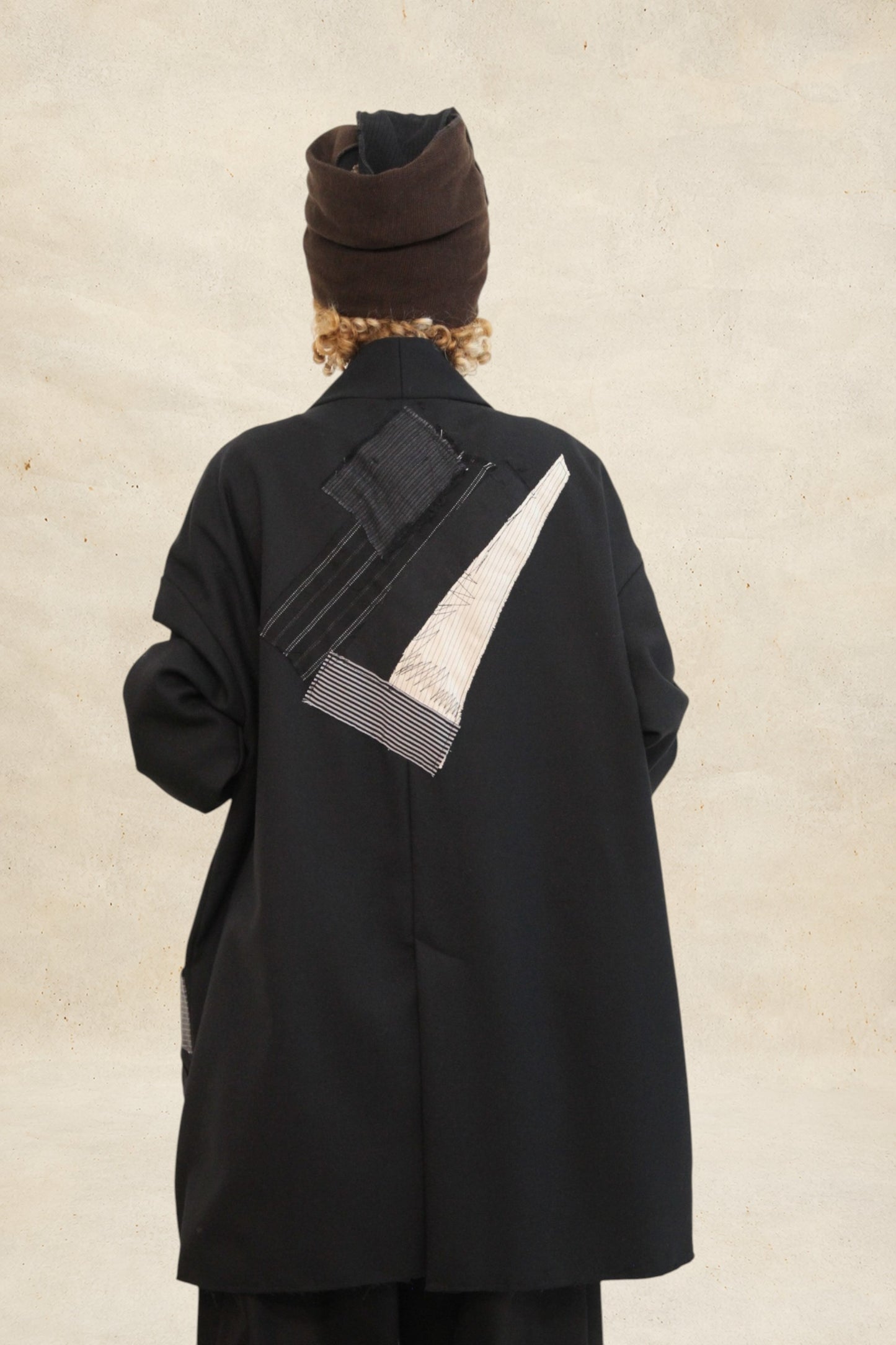 Abrigo Mender black Unisex