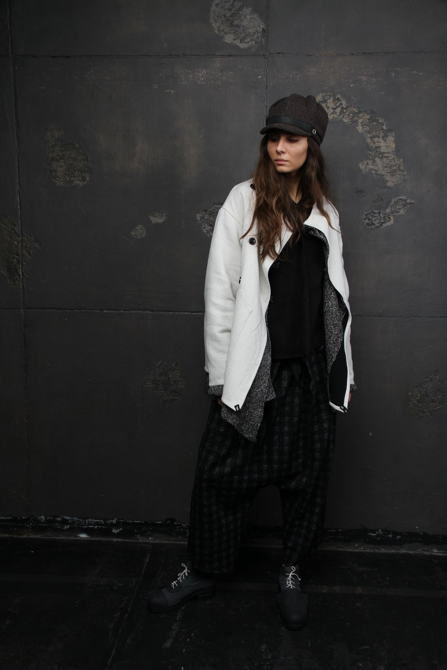 Sombrero con visera Morti marrón