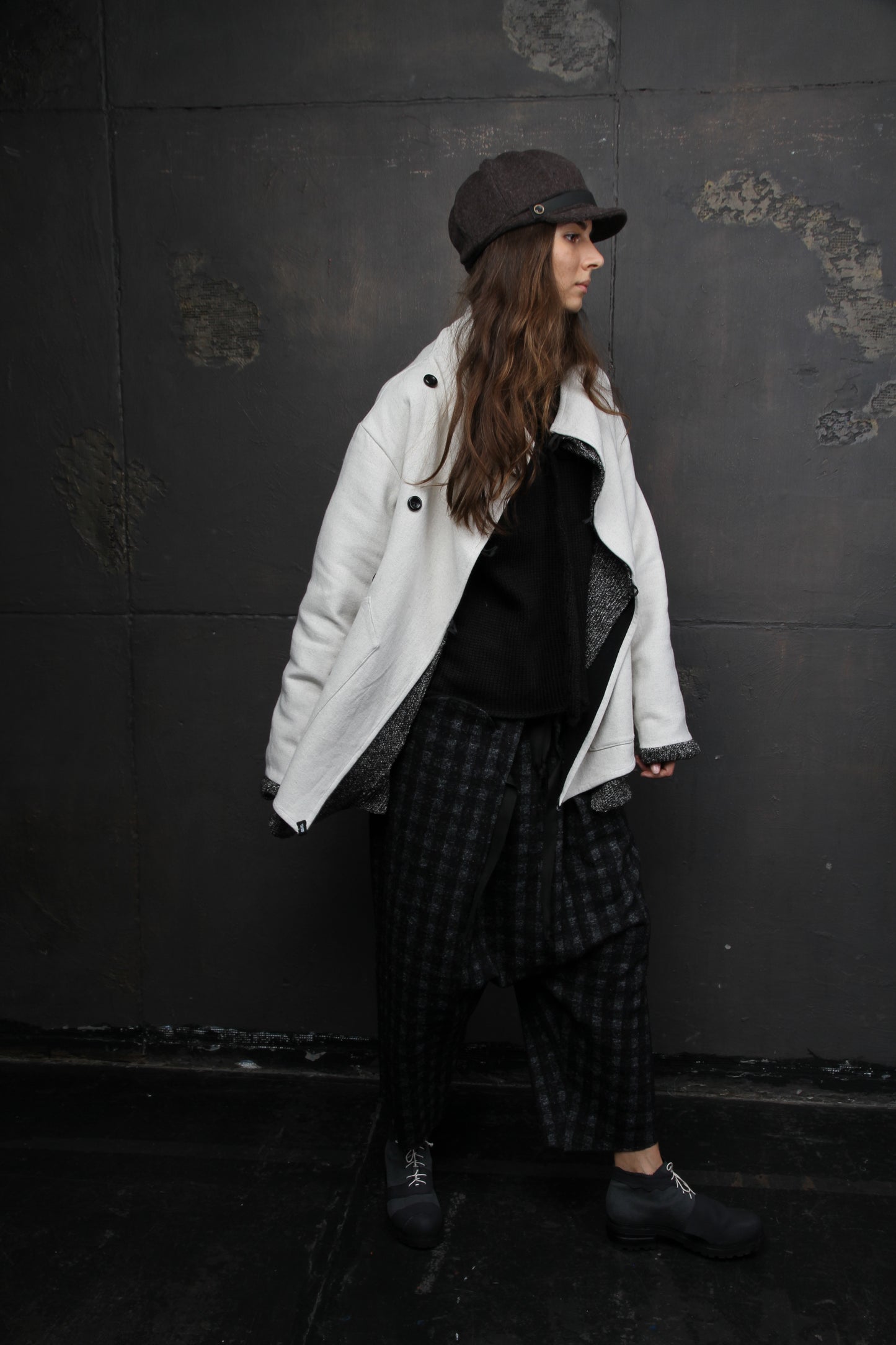 Sombrero con visera Morti marrón