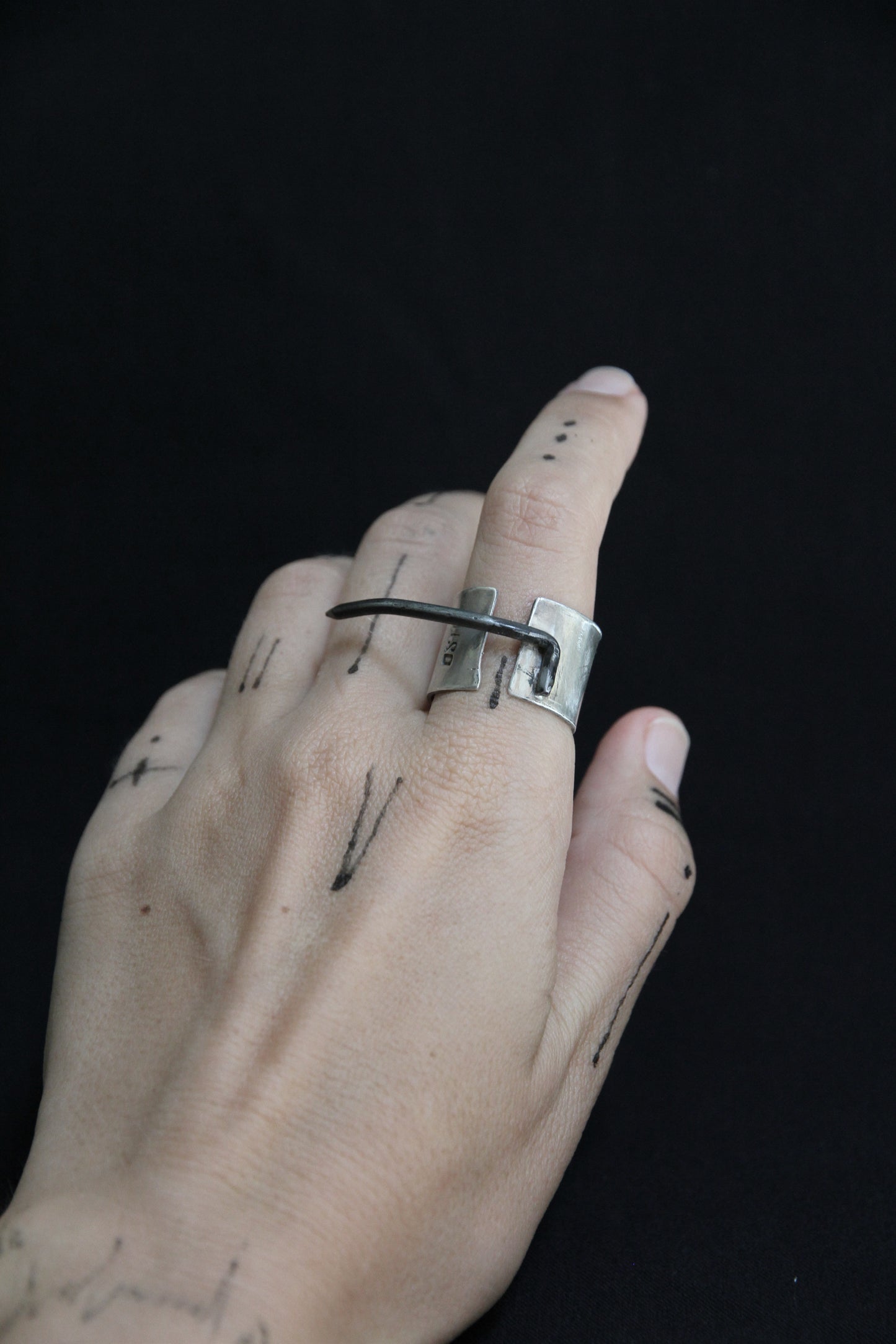 Anillo afilado unisex