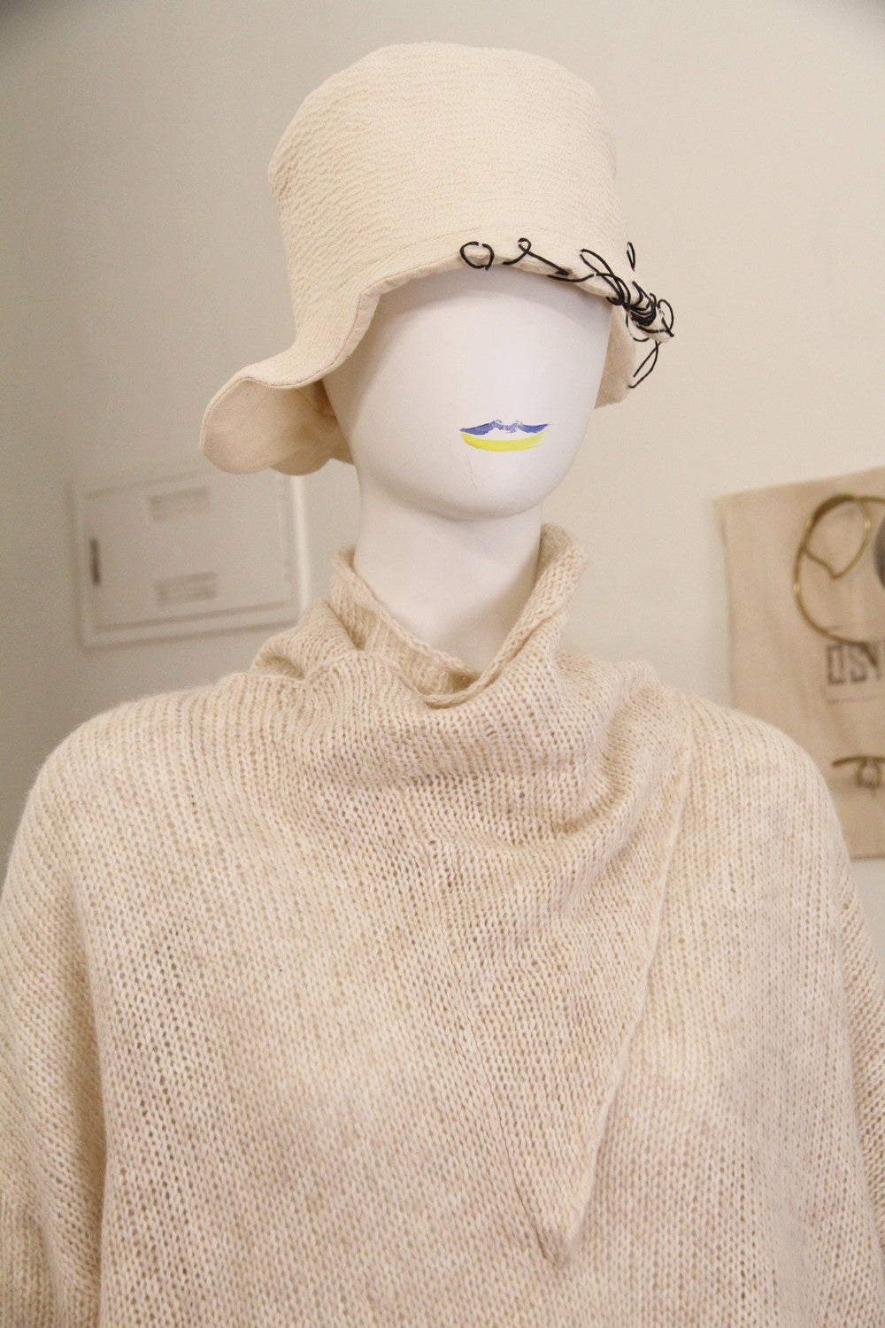 Sweater Bono beige unisex