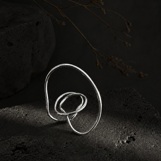 MÖBIUS Ring