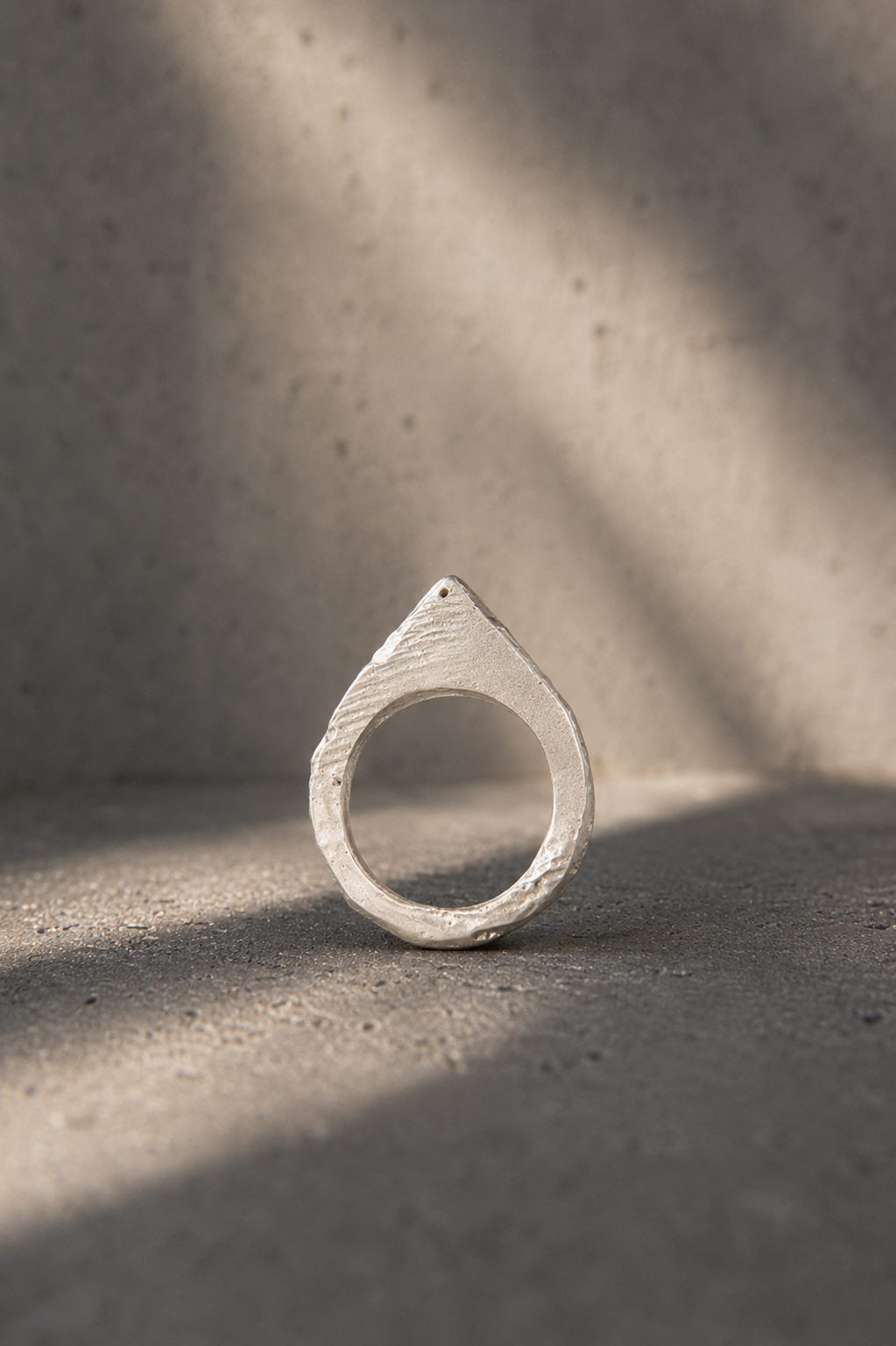 Anillo Ember Drop