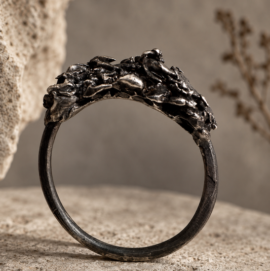Anillo RELIC