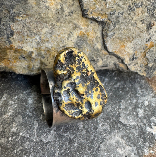 Ring Raw Brass Contour