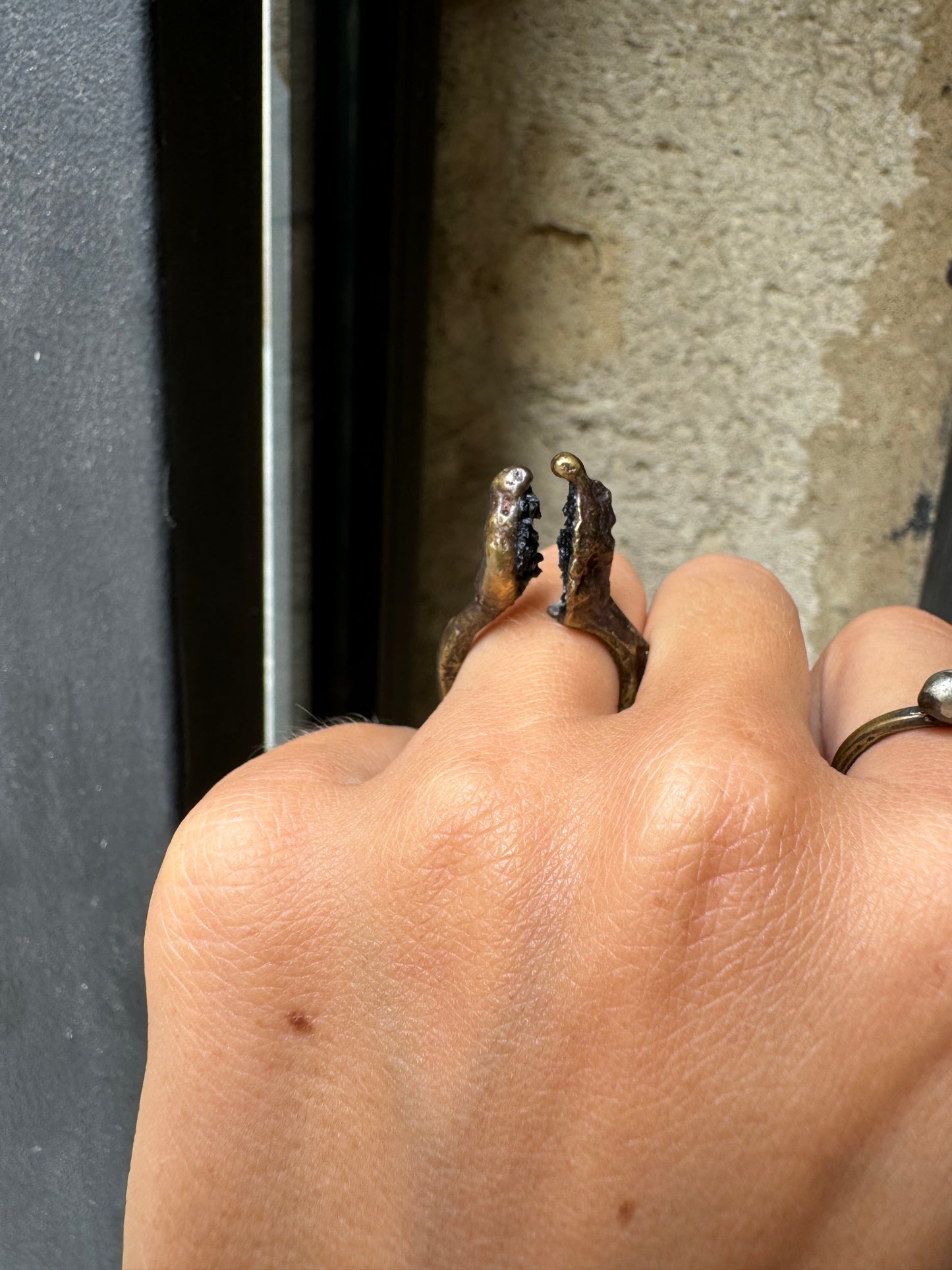 Ring with tourmaline stone