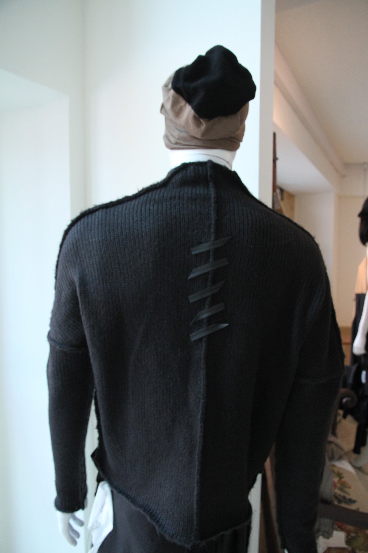 Светр Mended Wool black