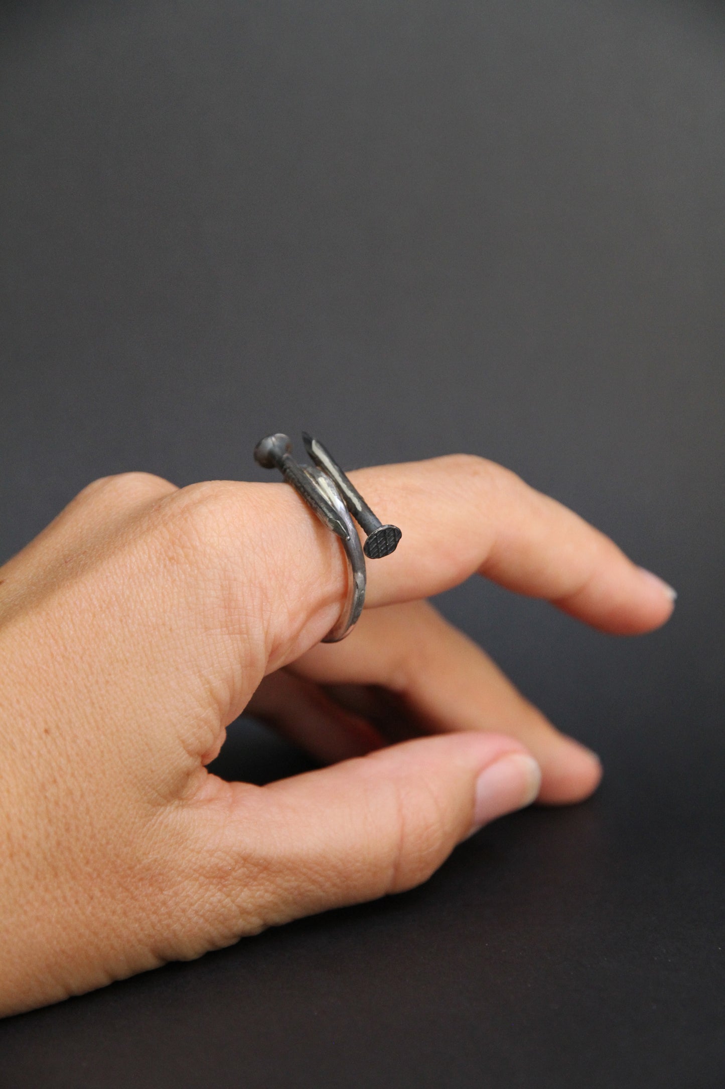 Anillo de uñas unisex