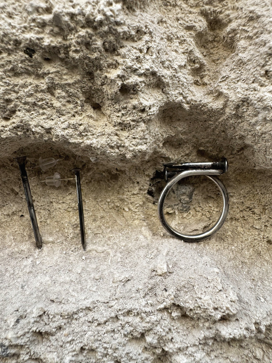 Nails ring