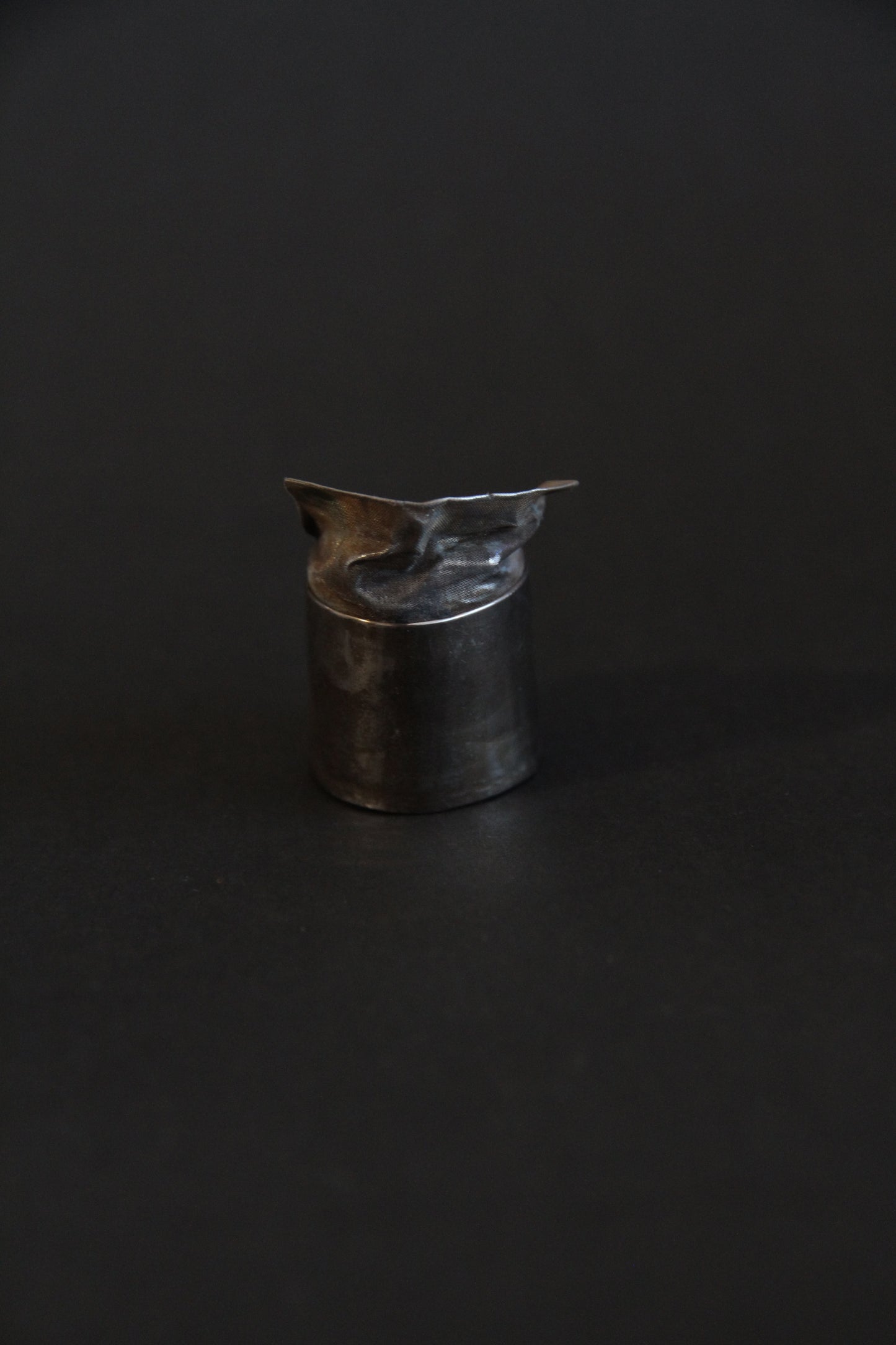 Anillo Steel Veil