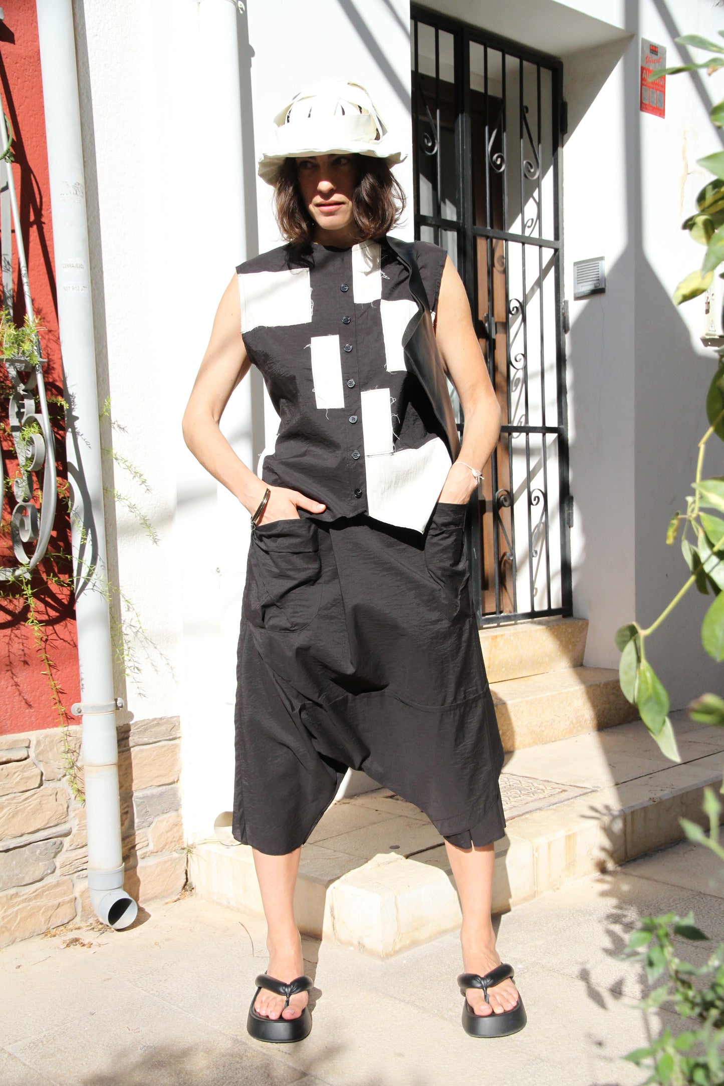 Pants Ushiro black unisex