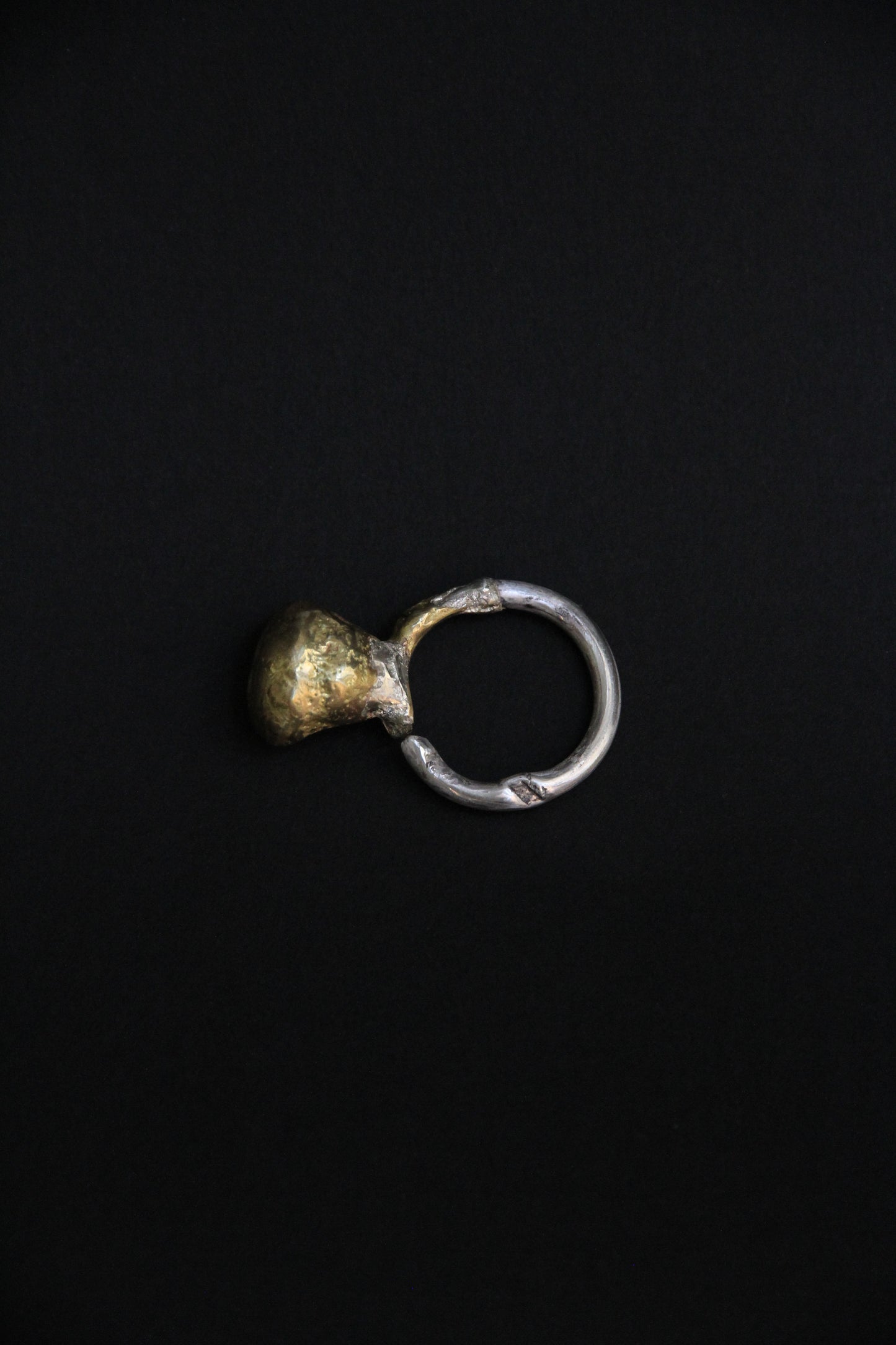 Anillo Golden Crest